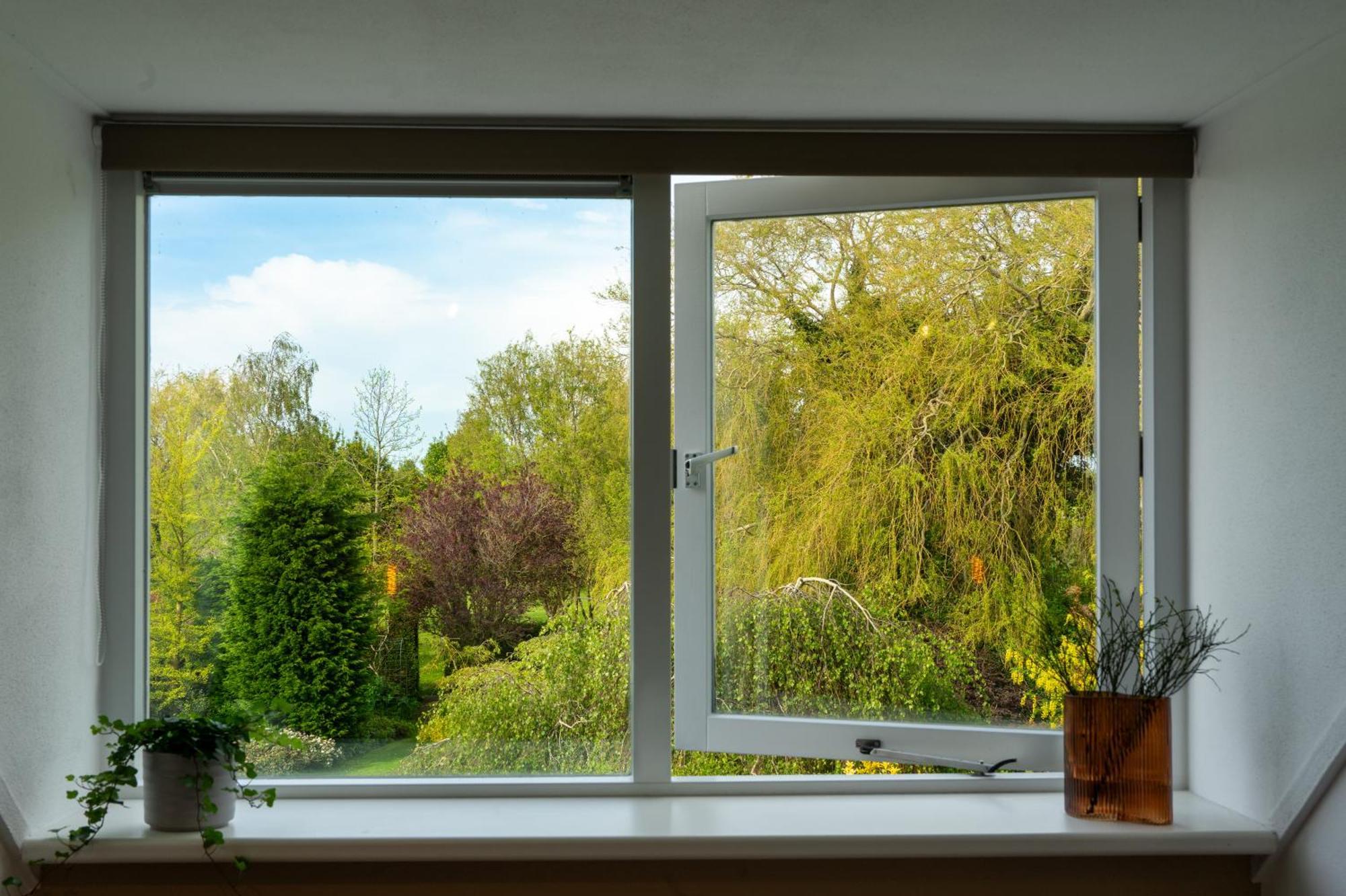 B&B Dijkhuis Vrouwenpolder Exteriér fotografie